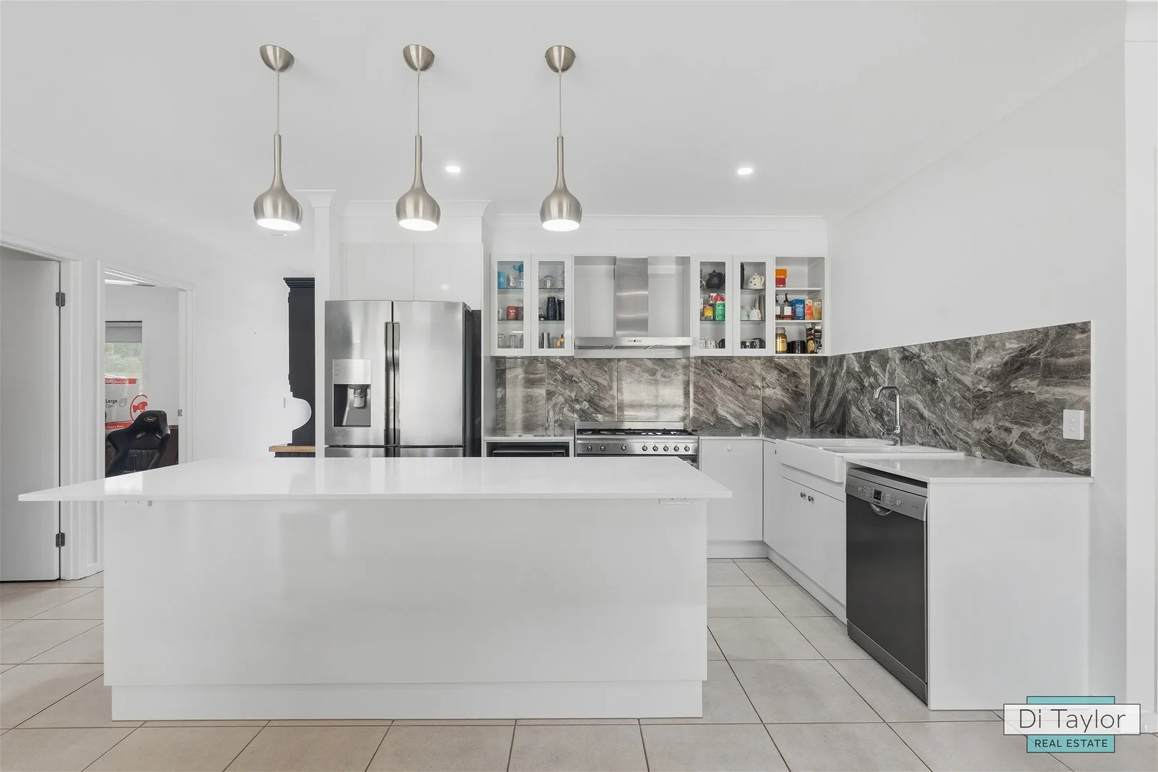 Additional image 3 of 6-8 Summerhill Place, Woodhill QLD 4285