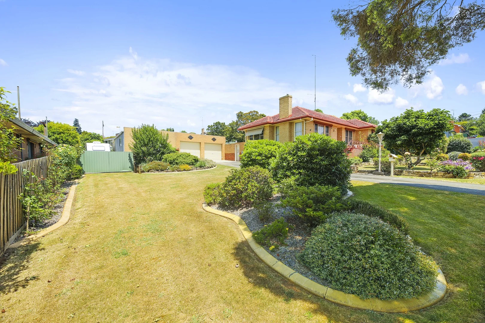 16 Edinburgh Street, Warragul VIC 3820