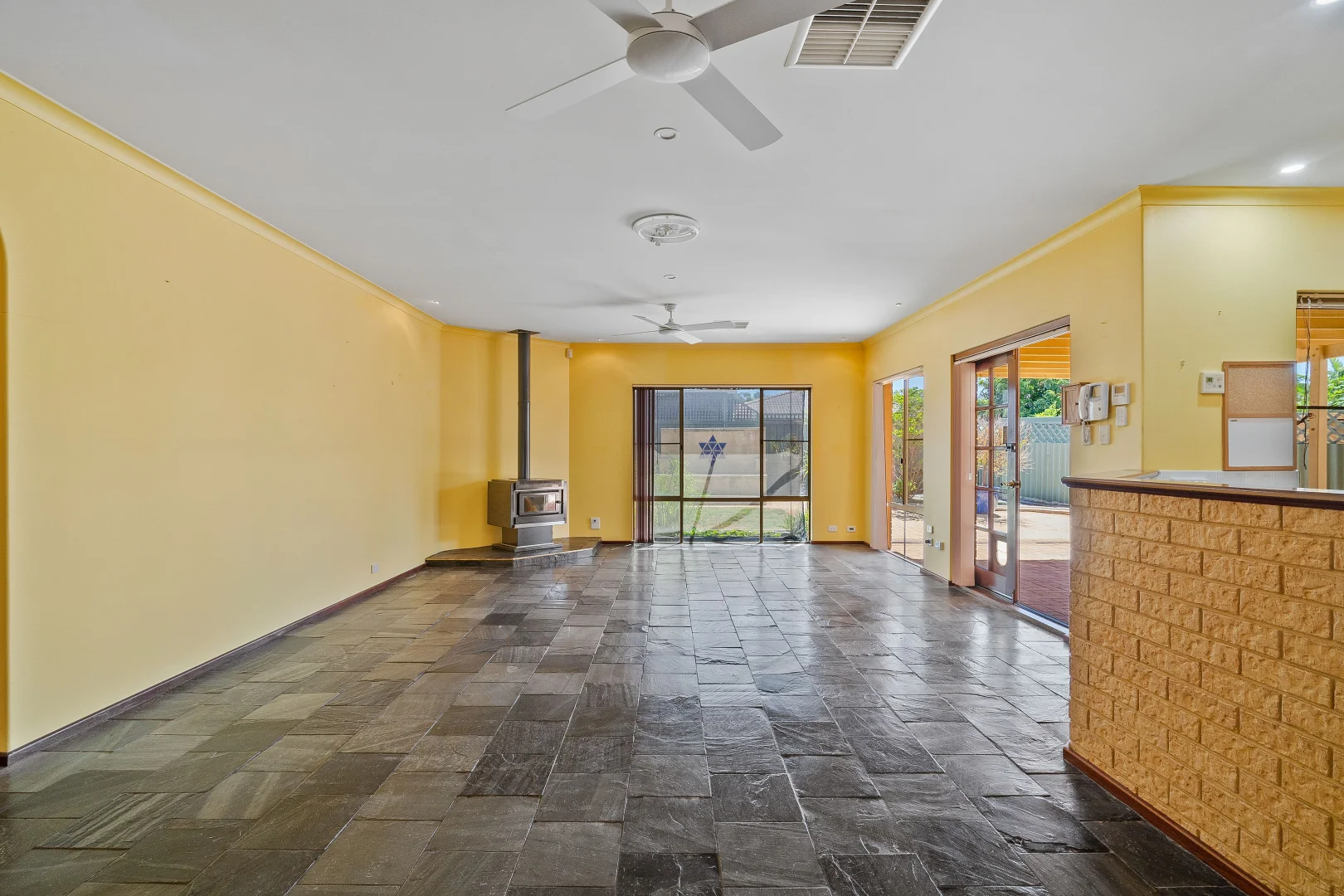 Additional image 4 of 7 Balmoral Parade, Halls Head WA 6210