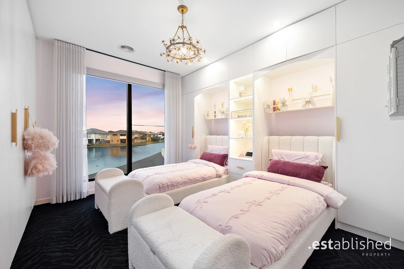 Additional image 19 of 18 Spinnaker Rise, Sanctuary Lakes VIC 3030