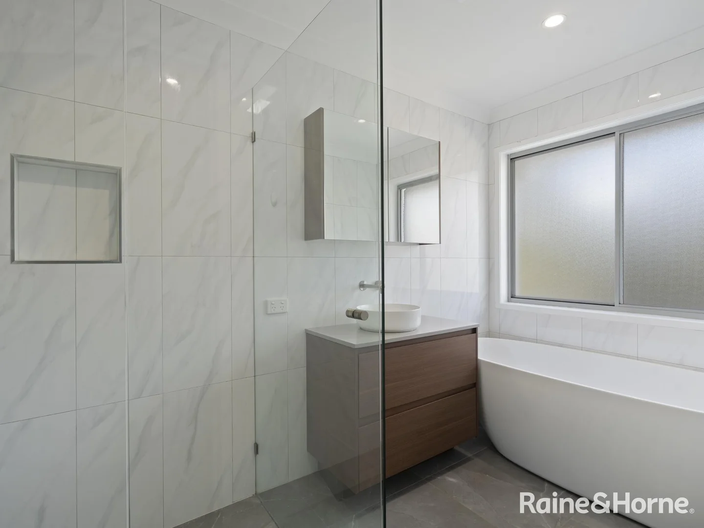 Additional image 12 of 4 Pelorus Street, Redland Bay QLD 4165