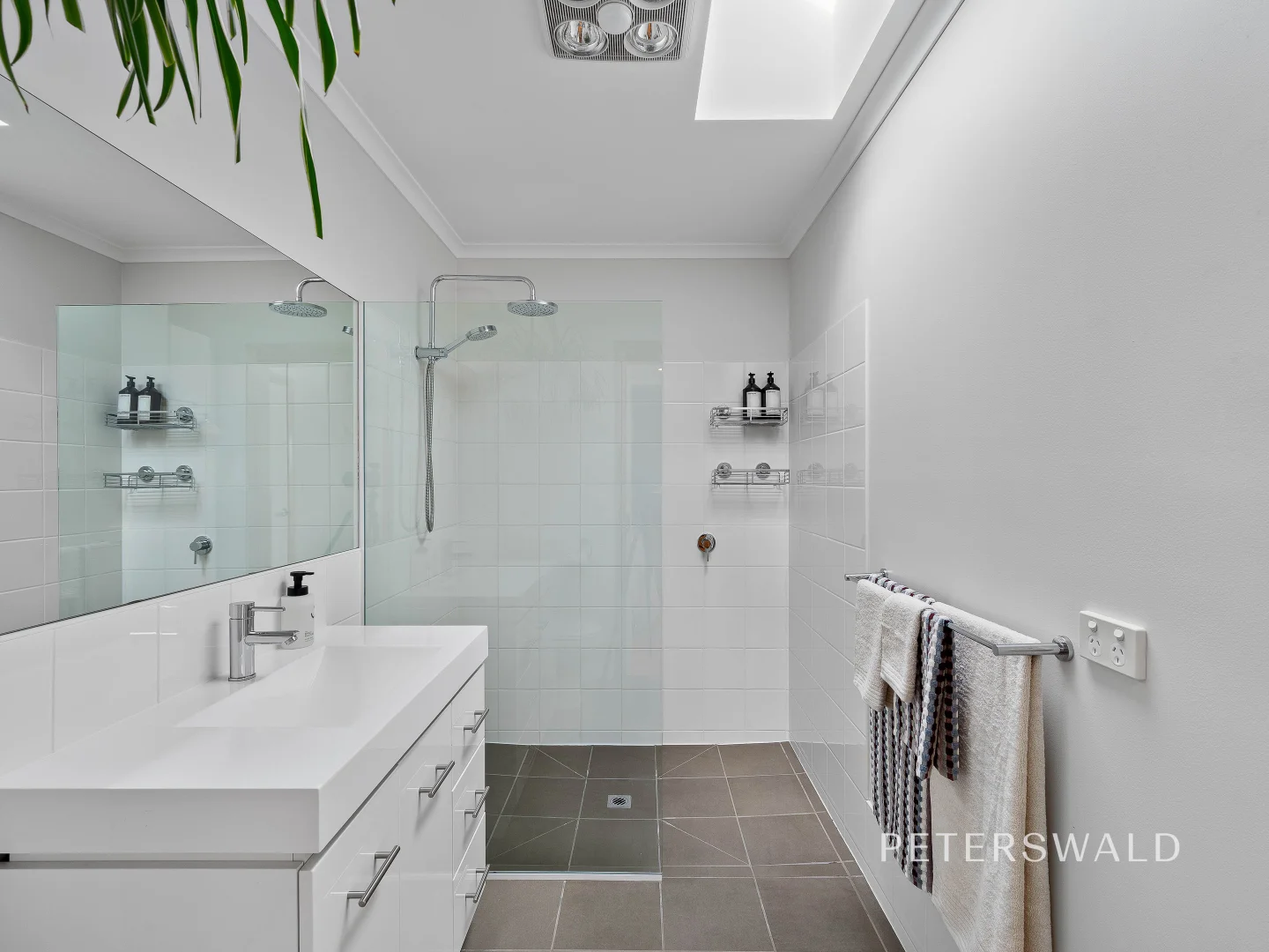 Additional image 18 of 96 Flagstaff Gully Road, Lindisfarne TAS 7015