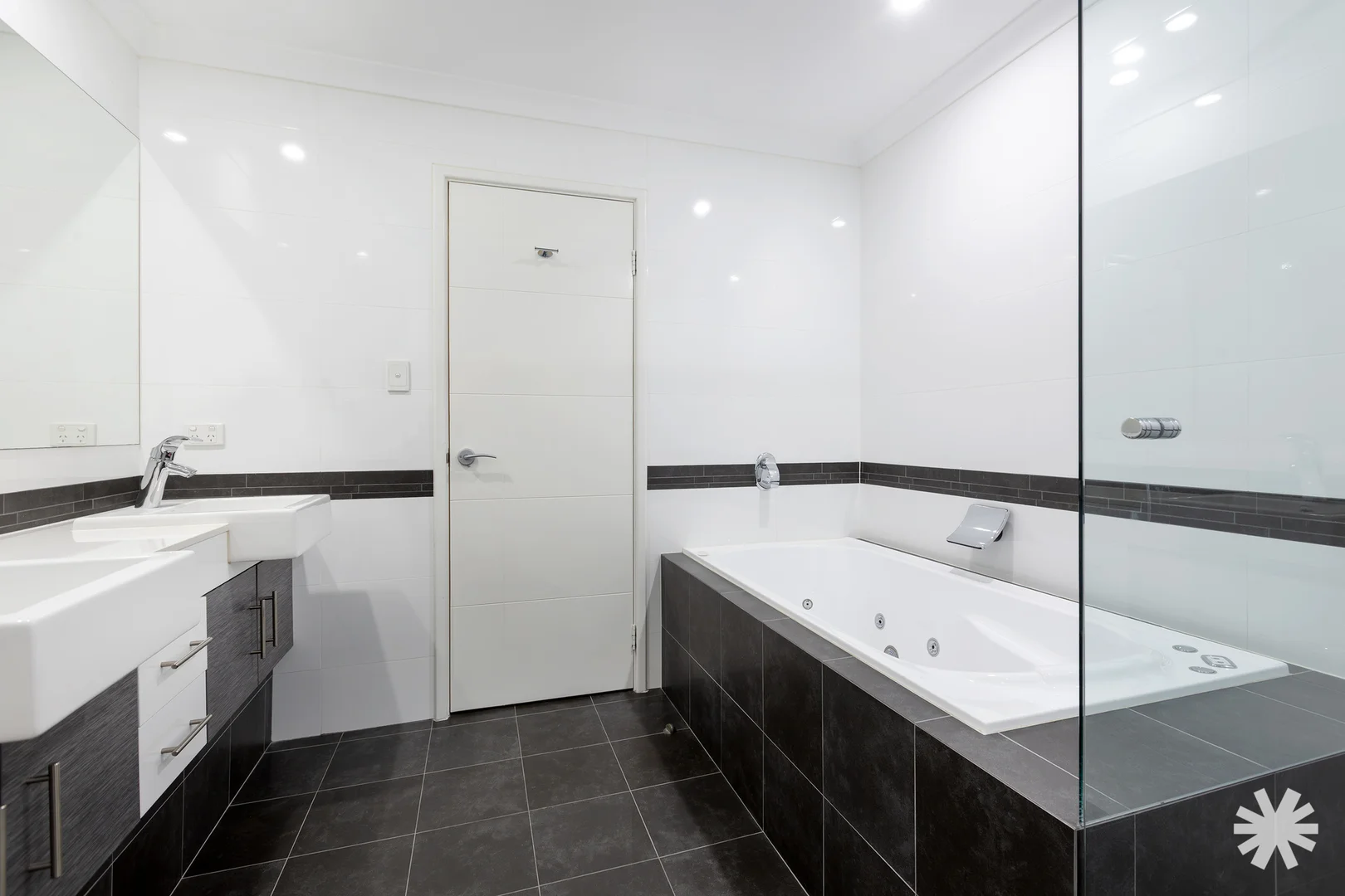 Additional image 24 of 4/53 South Terrace, Como WA 6152