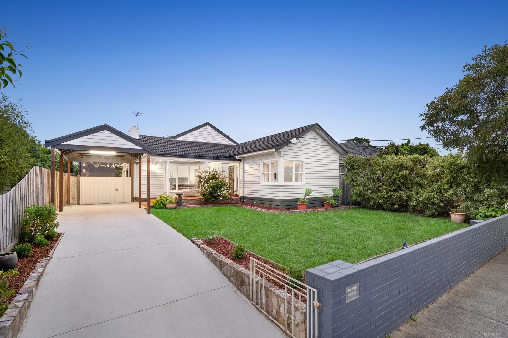 15 Linda Avenue, Box Hill North VIC 3129