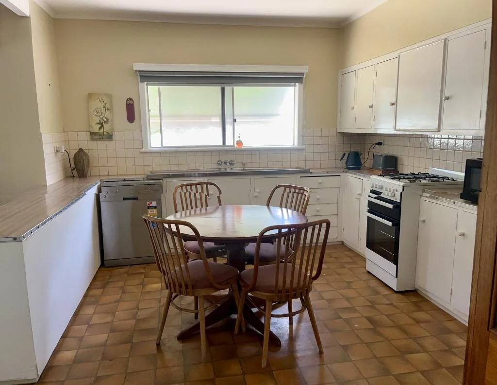 Additional image 3 of 140 Jerilderie Street, Jerilderie NSW 2716