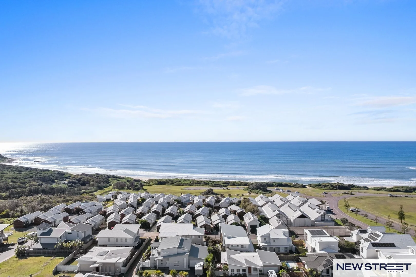 Additional image 37 of 403/1 Mawson Close, Caves Beach NSW 2281