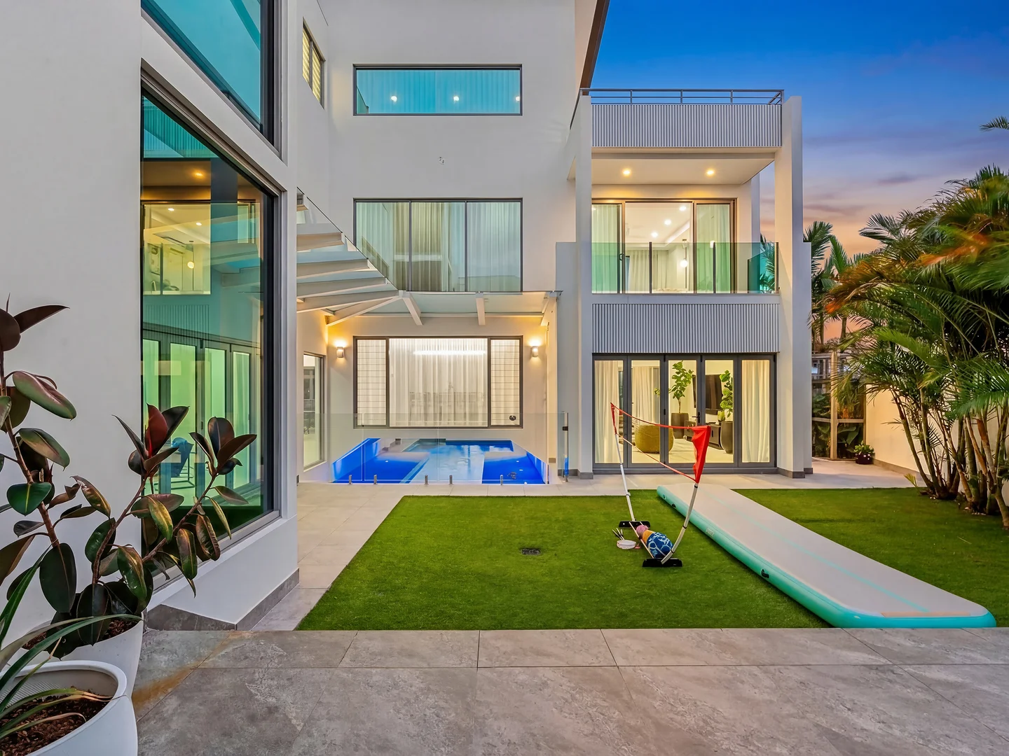 Additional image 16 of 19 Knightsbridge Parade East, Sovereign Islands QLD 4216