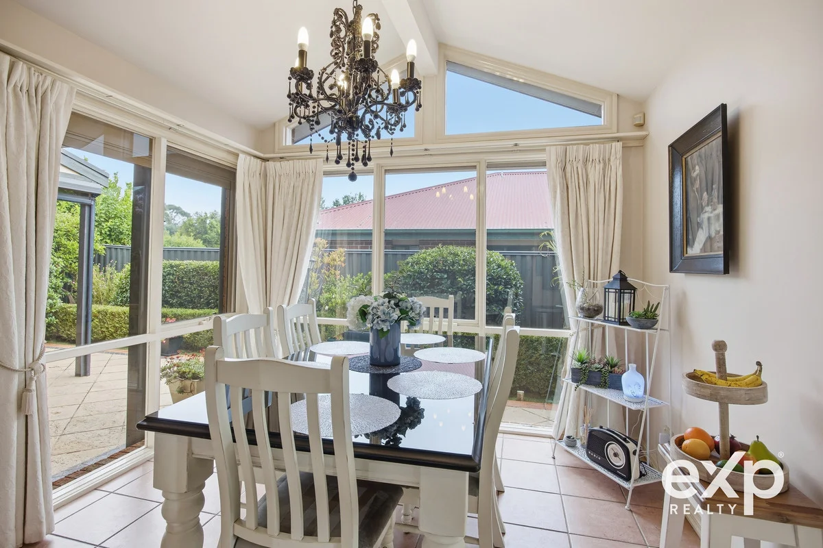 Additional image 12 of 21 Whernside Court, Mooroolbark VIC 3138