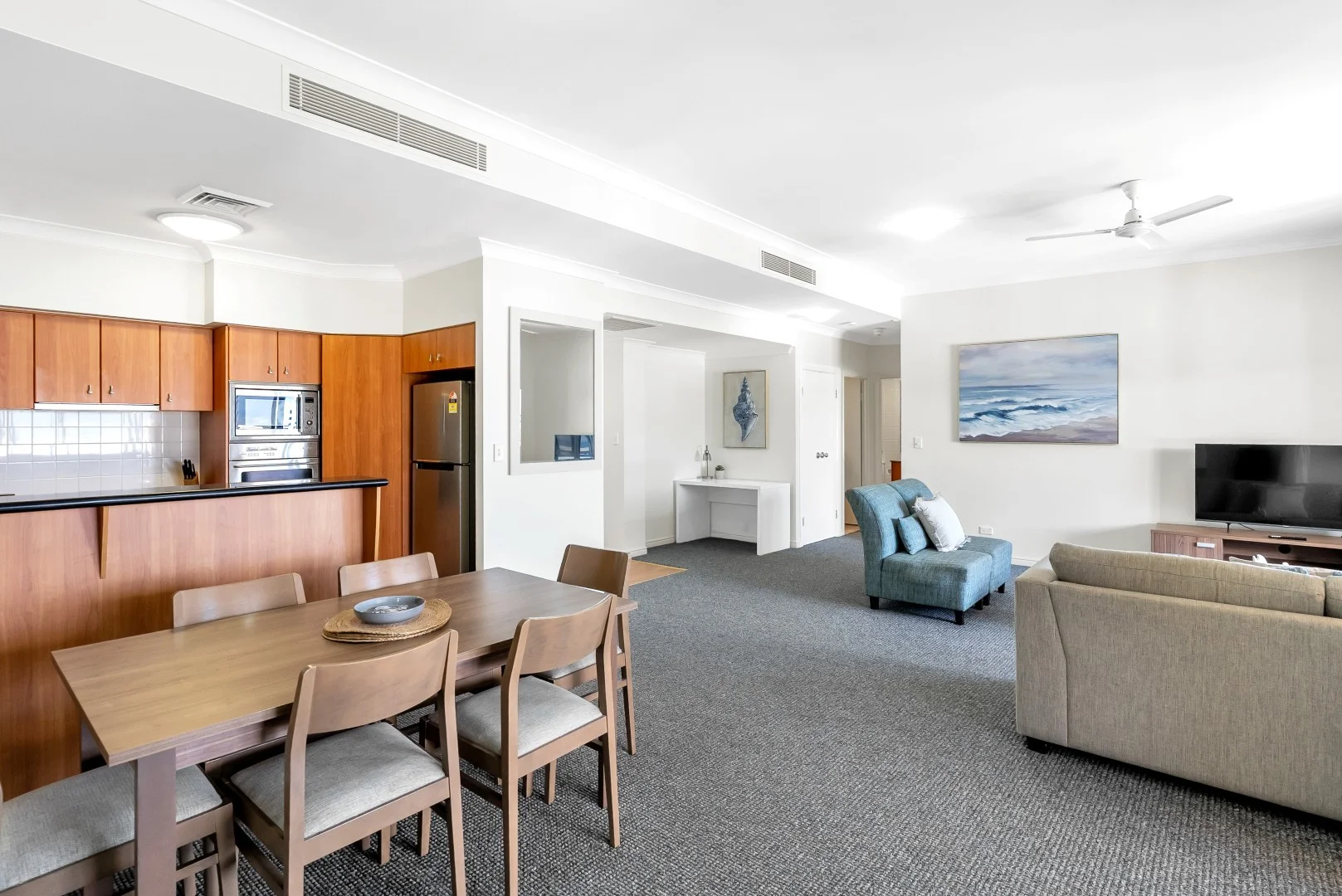 Additional image 8 of 704/53-57 Esplanade Esplanade, Cairns City QLD 4870