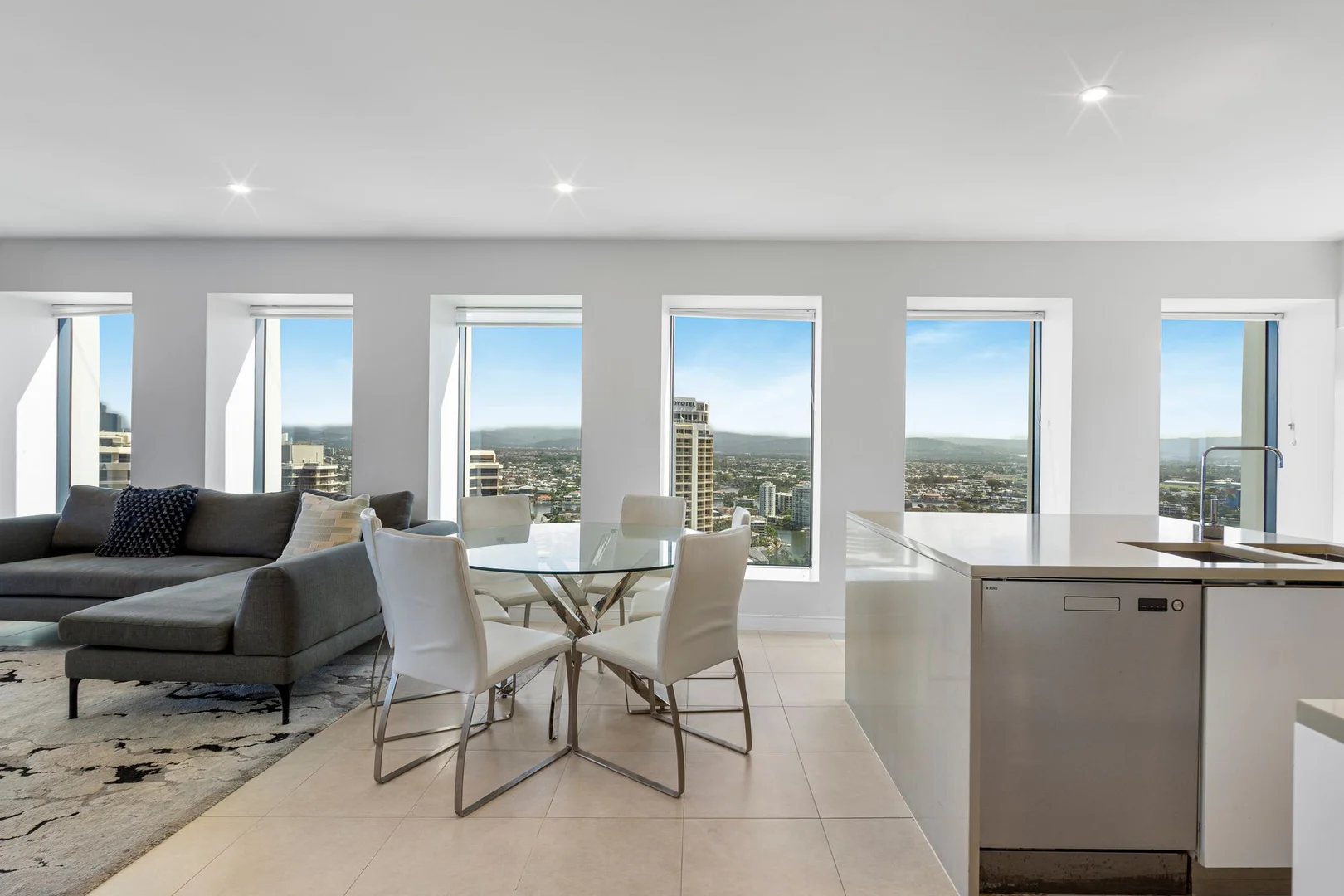 Additional image 28 of 2901/4 The Esplanade, Surfers Paradise QLD 4217