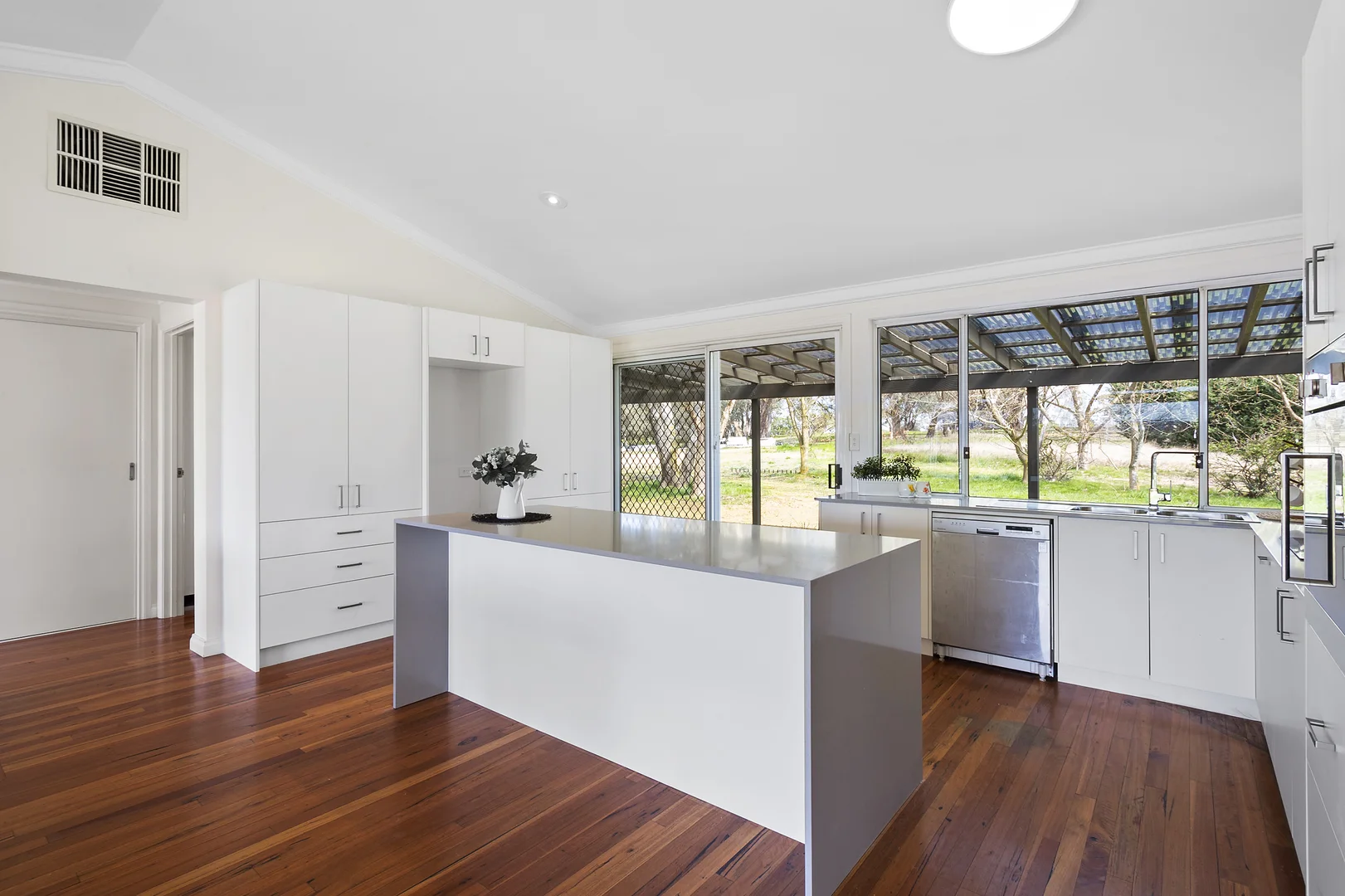 Additional image 11 of 21 Oak Grove, Murrumbateman NSW 2582