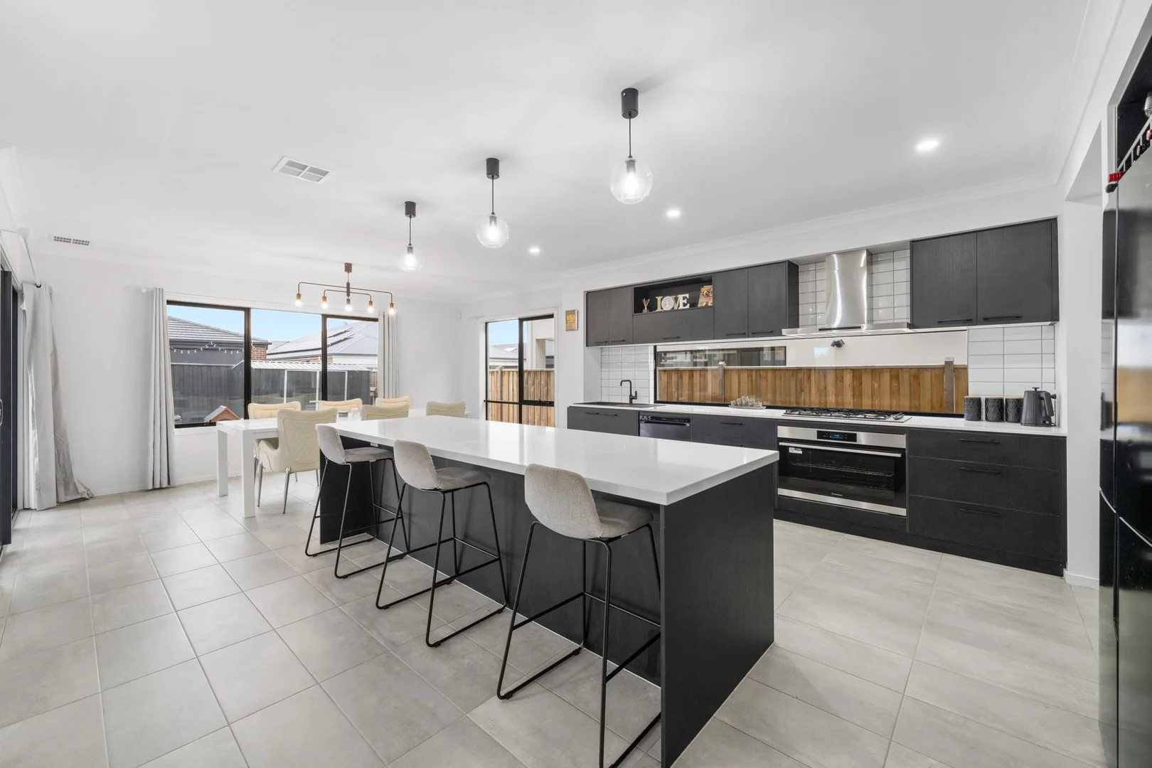 Additional image 10 of 53 Dablam Street, Clyde North VIC 3978