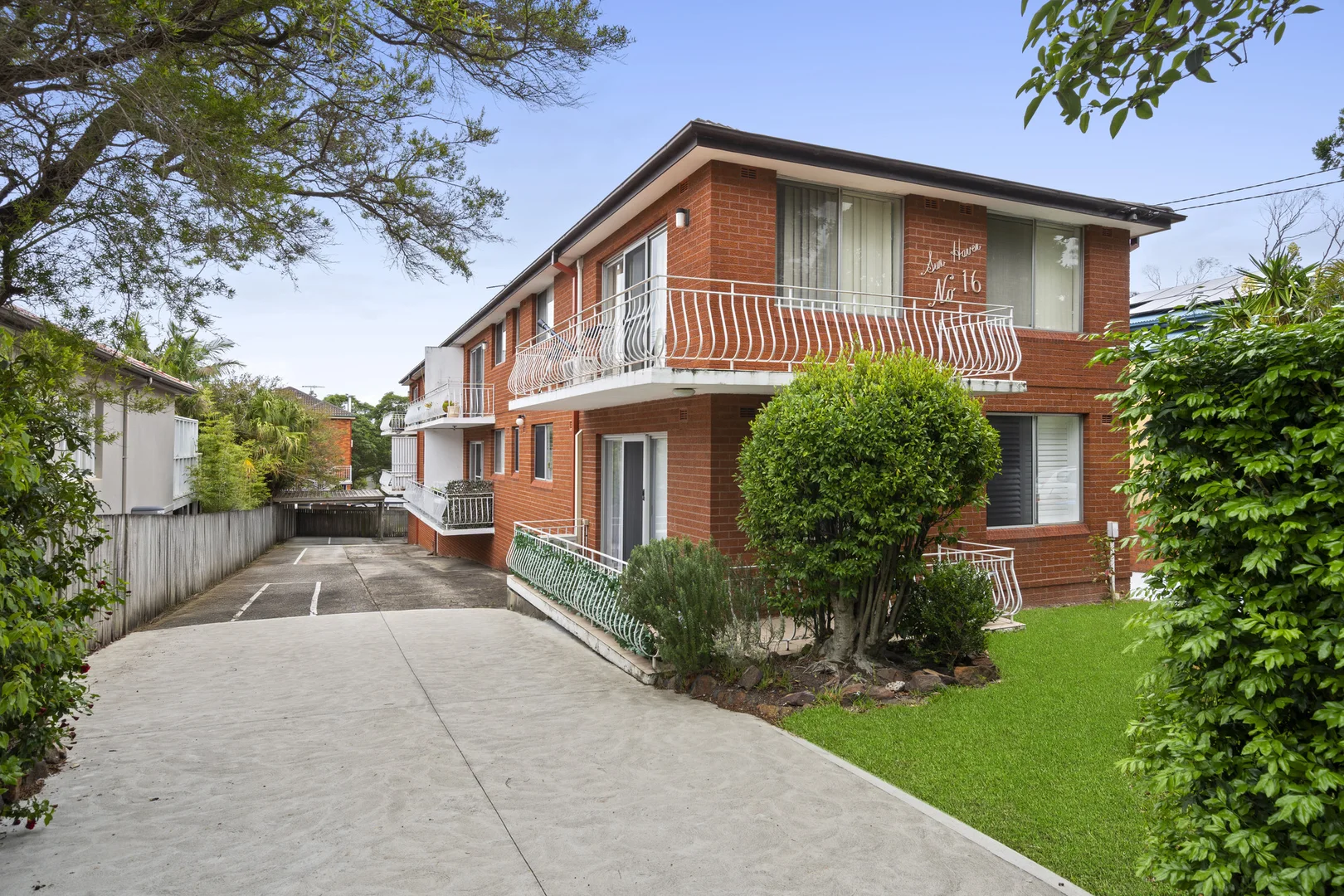 Additional image 6 of 2/16 Wyadra Avenue, Freshwater NSW 2096