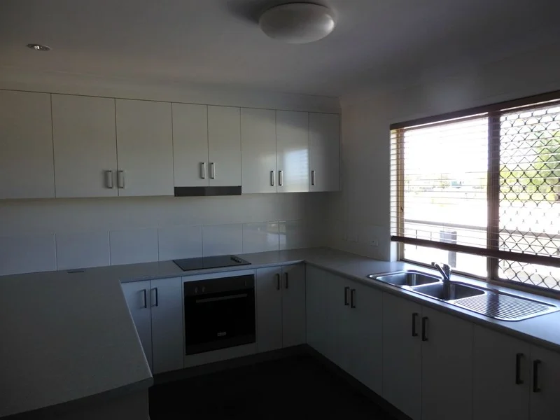Additional image 6 of 2/28 Blain Street, Blackwater QLD 4717