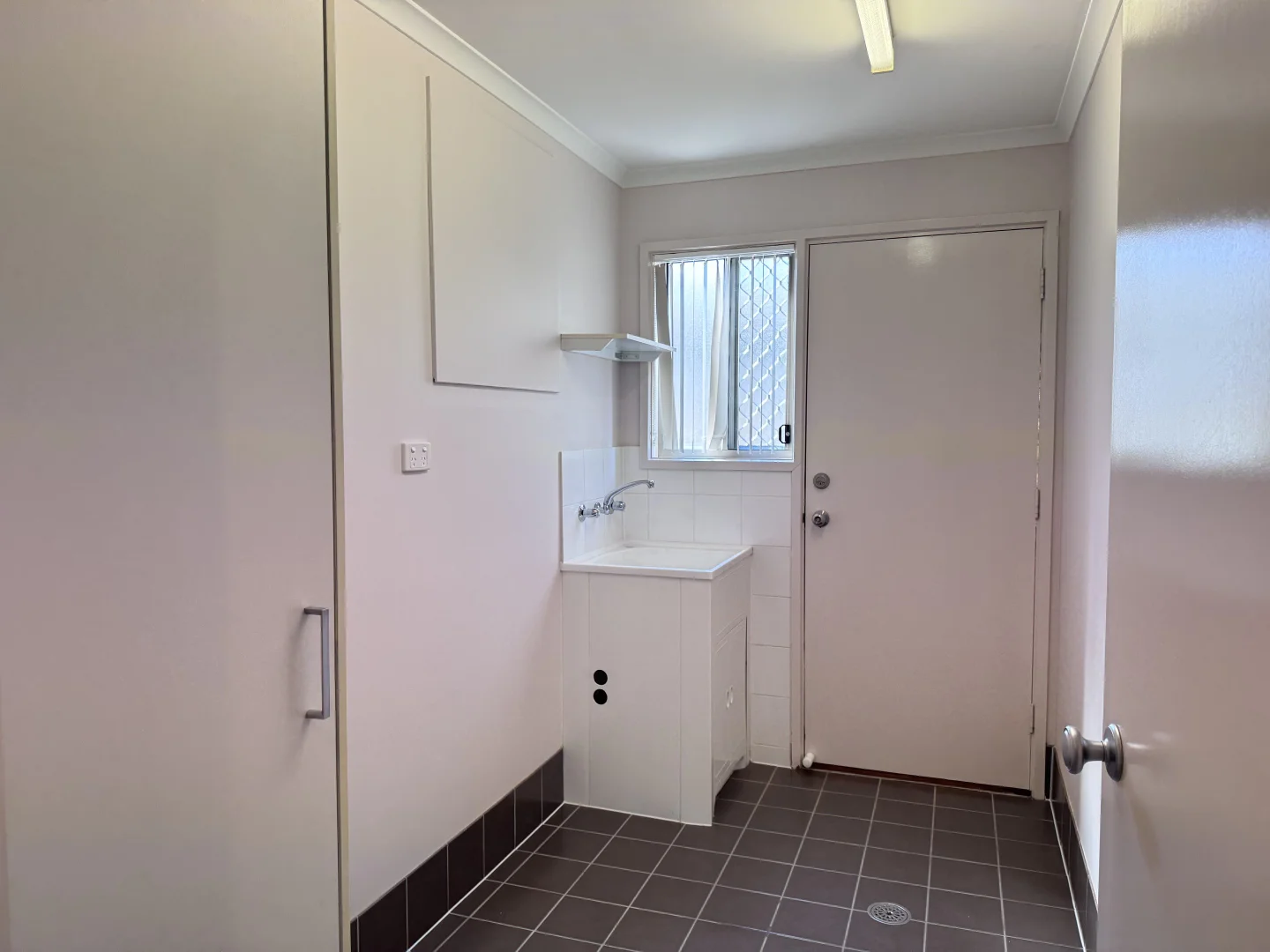 Additional image 9 of Harrison ACT 2914