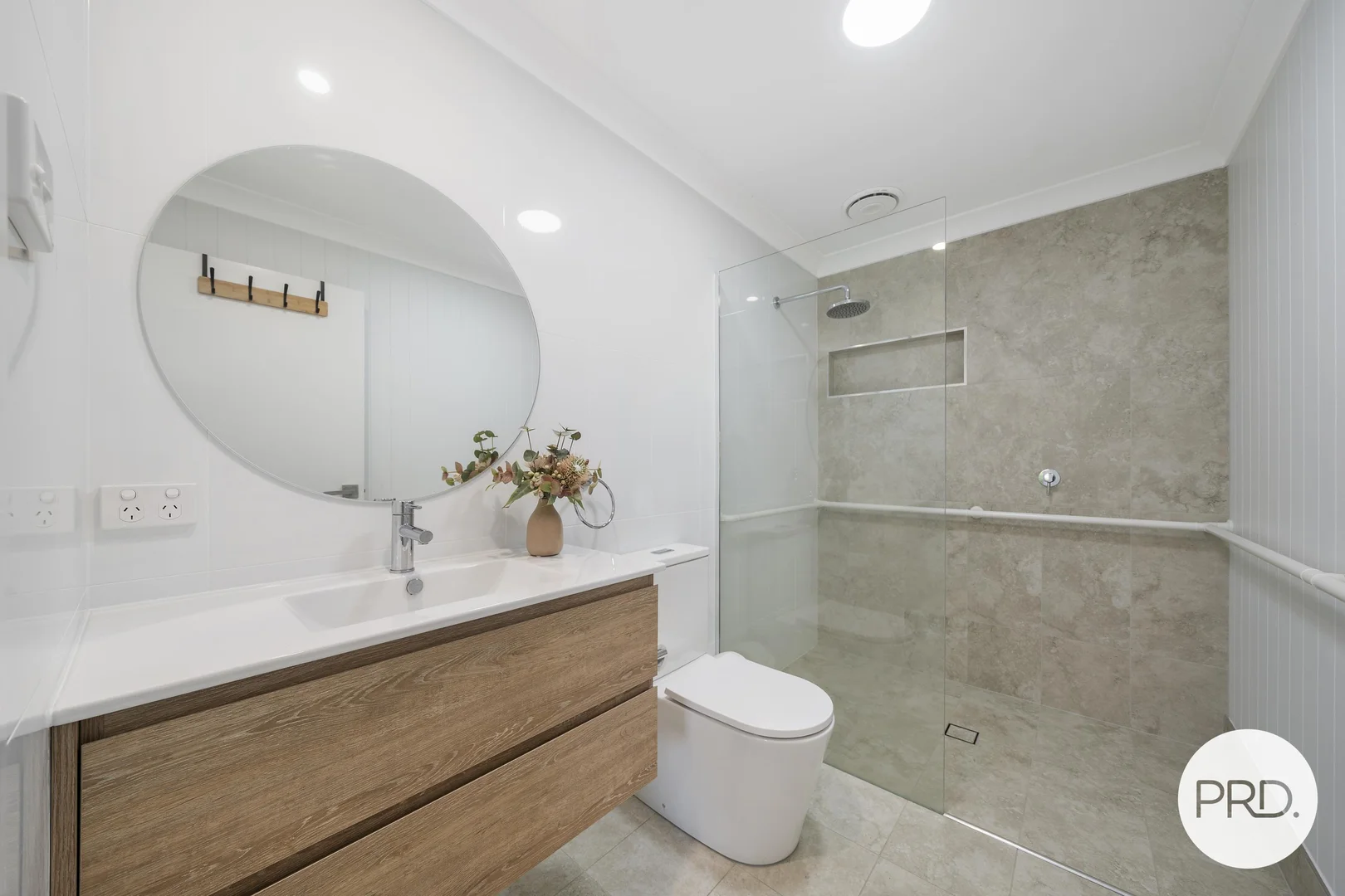 Additional image 9 of 2/98 Lord Street, Laurieton NSW 2443