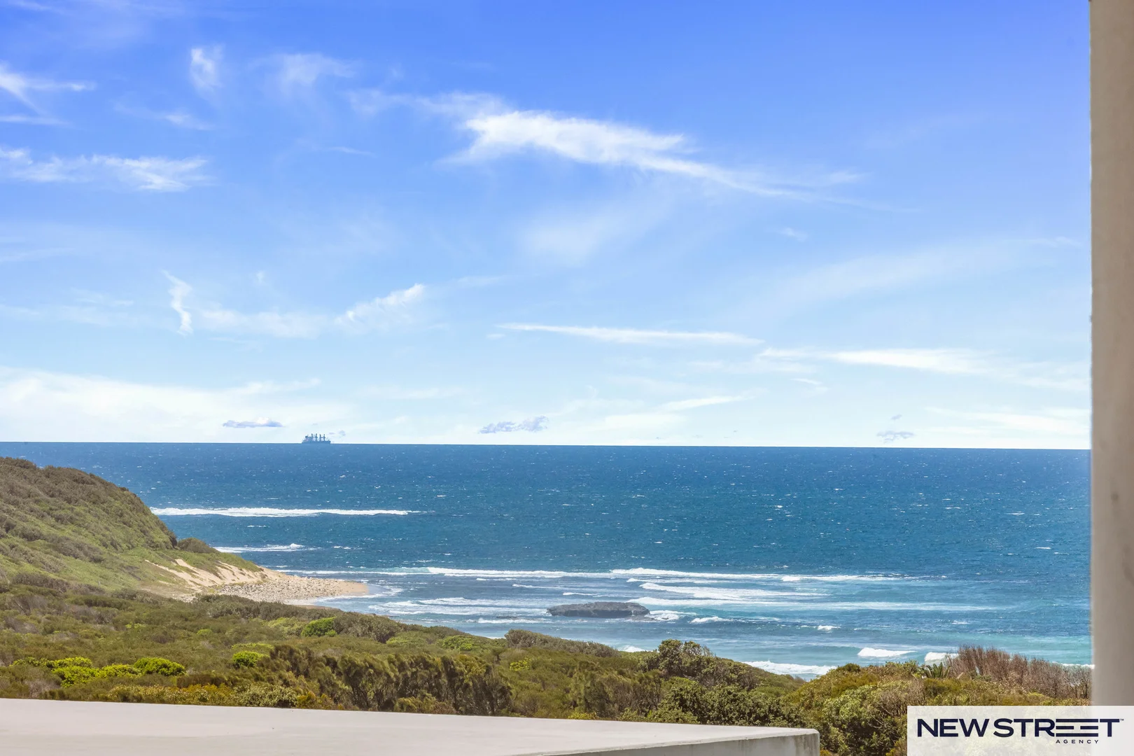 Additional image 4 of 403/1 Mawson Close, Caves Beach NSW 2281