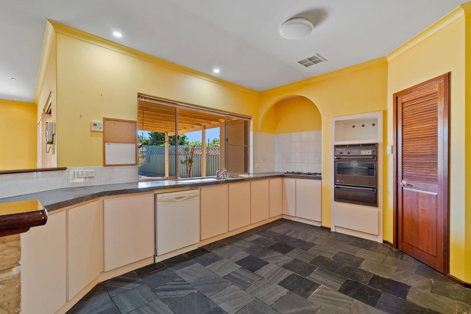 Additional image 3 of 7 Balmoral Parade, Halls Head WA 6210