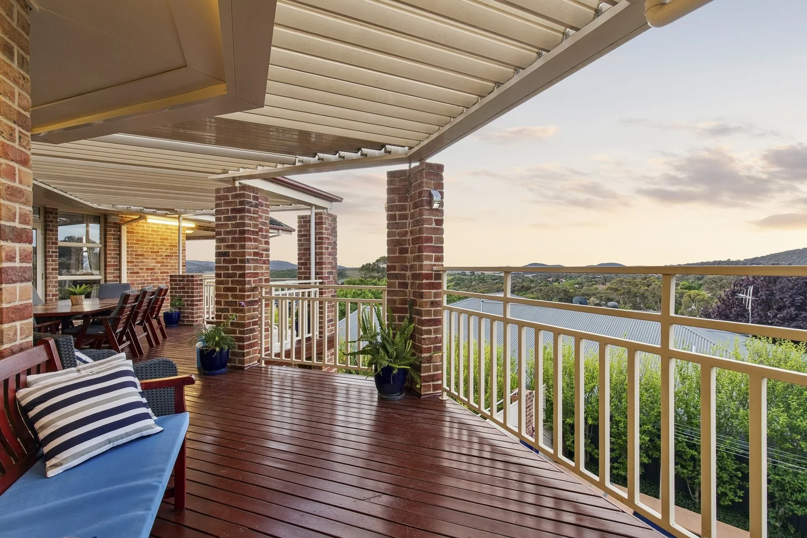 49 Woodhill Link, Jerrabomberra NSW 2619