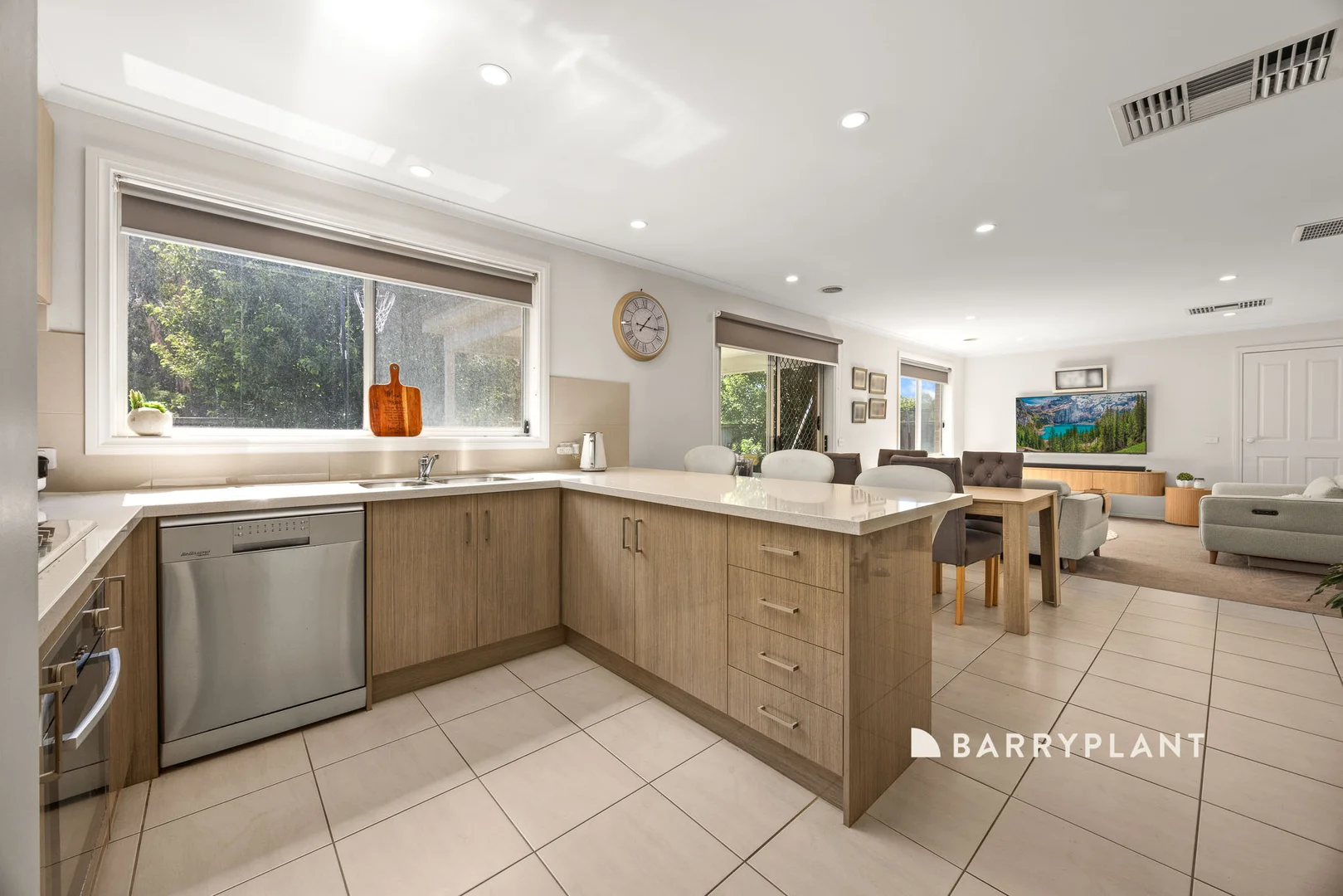 Additional image 3 of 11 Nickell Court, Drouin VIC 3818