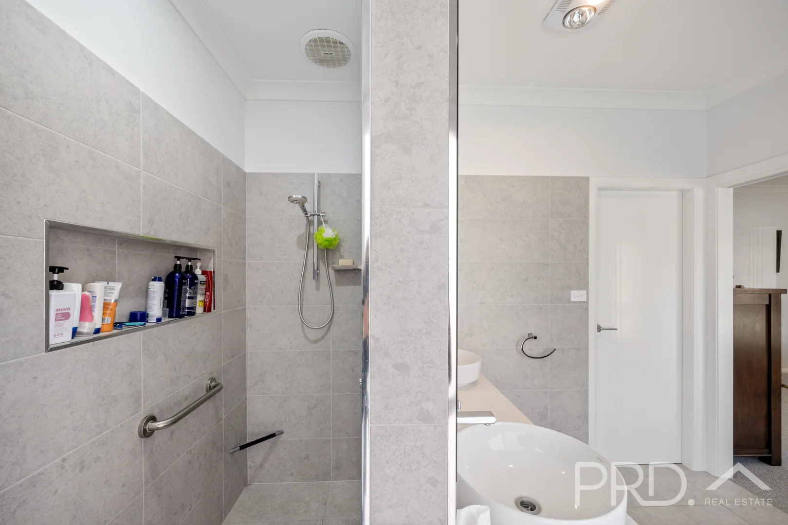 Additional image 12 of 228 Wynyard Street, Tumut NSW 2720