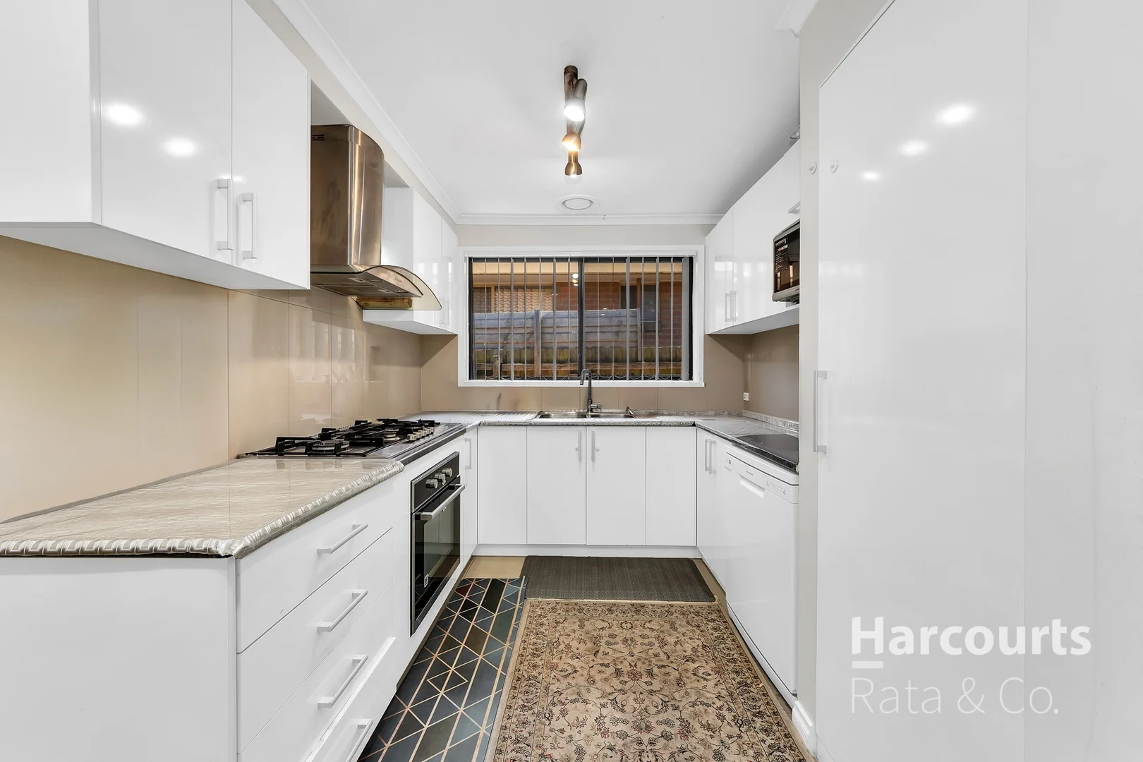 Additional image 10 of 41 Grenda Drive, Mill Park VIC 3082