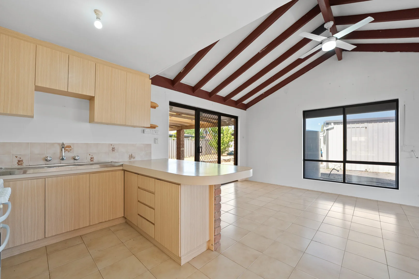 Additional image 10 of 3 Tangaroa Close, Cooloongup WA 6168