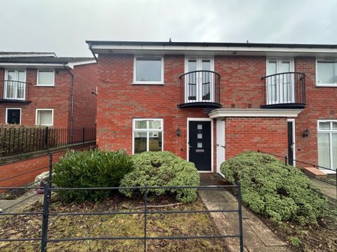 Padside Close, Hamilton, Leicester LE5