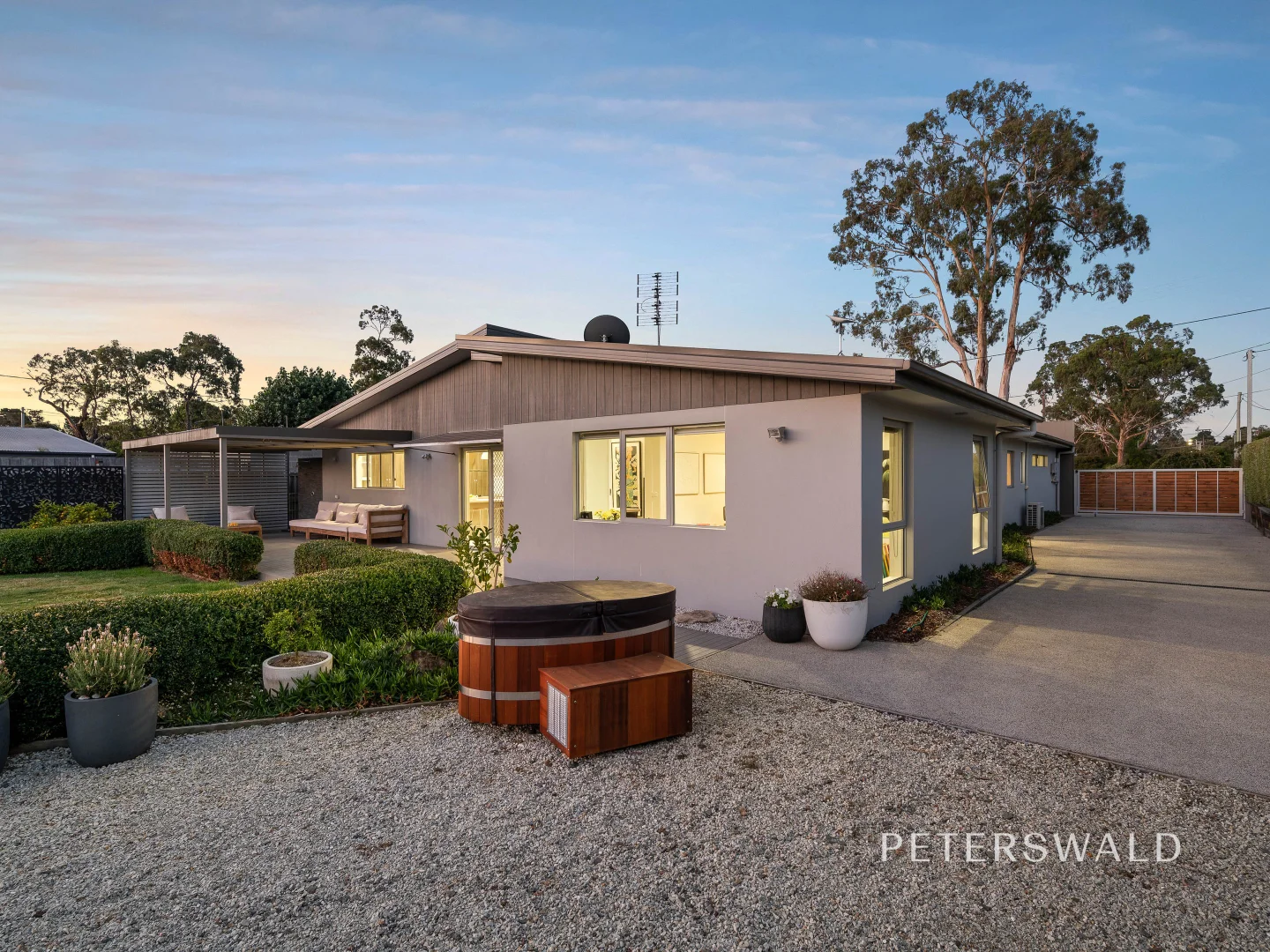 Additional image 24 of 14 Sunways Avenue, Seven Mile Beach TAS 7170