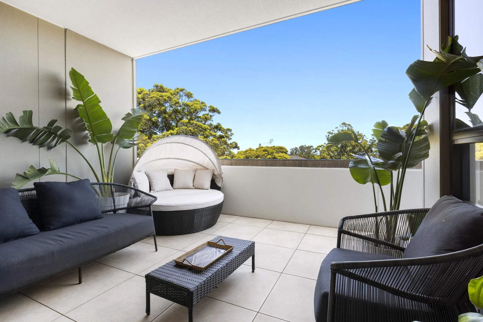 405/15 Hampton Court Road, Carlton NSW 2218