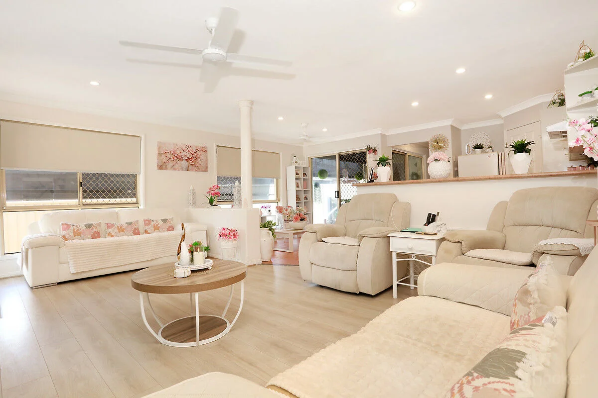 Additional image 3 of 1/27 Eider Avenue, Paradise Point QLD 4216