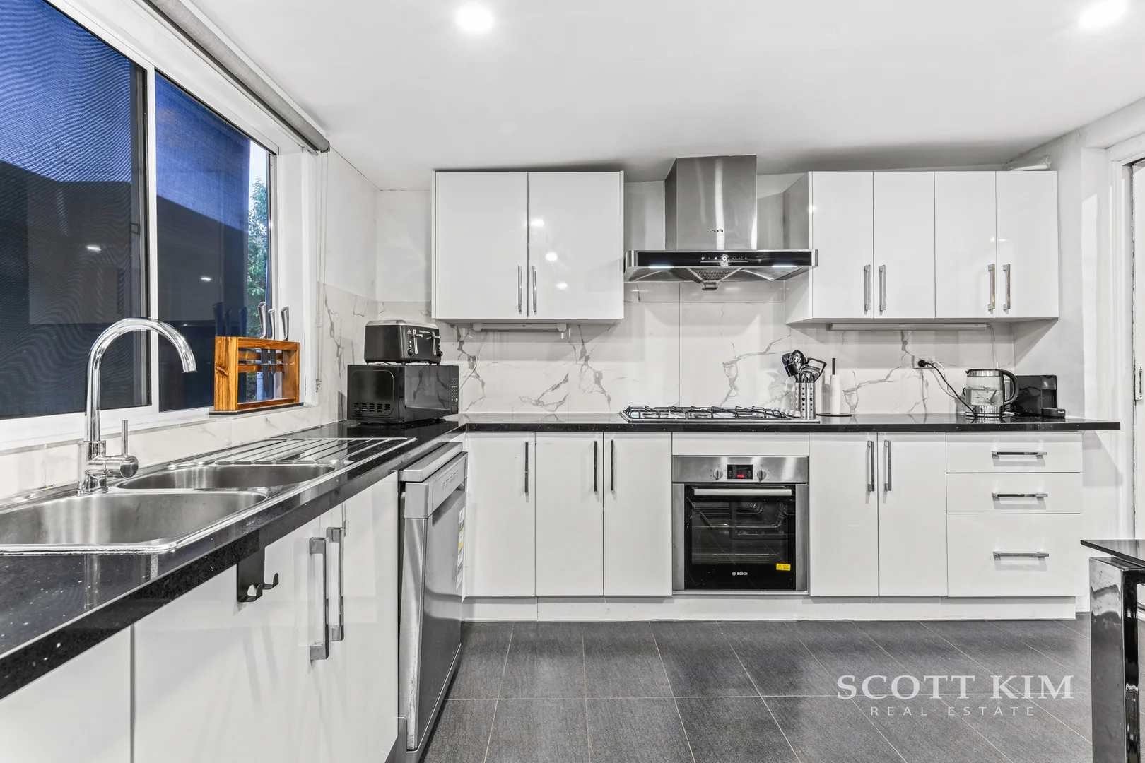 Additional image 5 of 140 Mountain View Road, Balwyn North VIC 3104