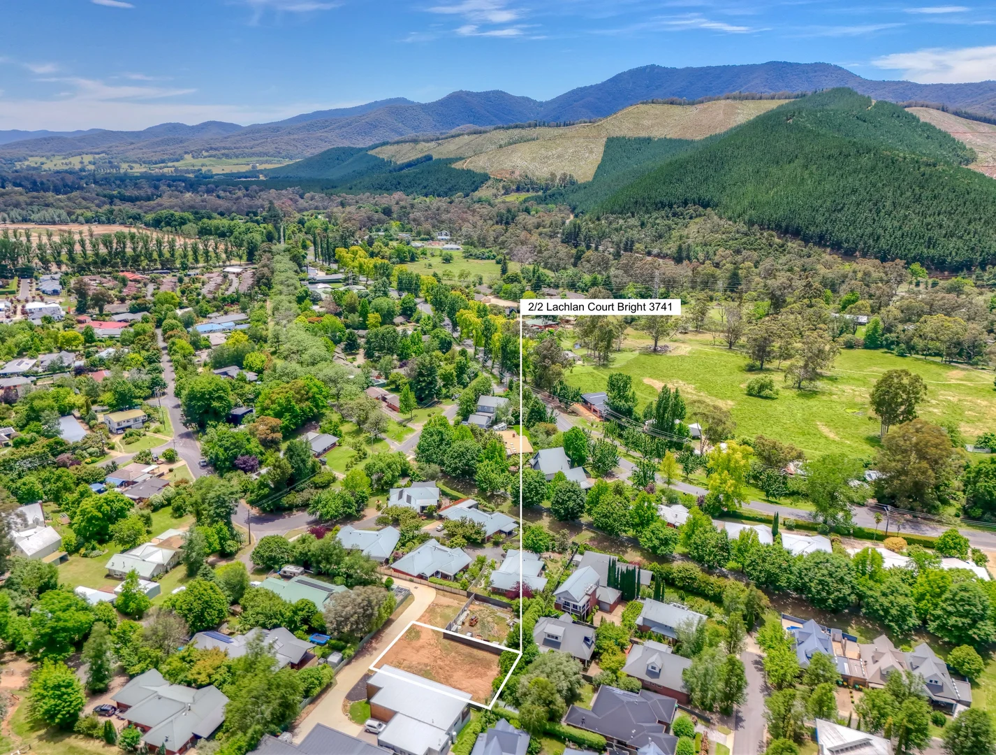 Additional image 3 of 2/2 Lachlan Court, Bright VIC 3741