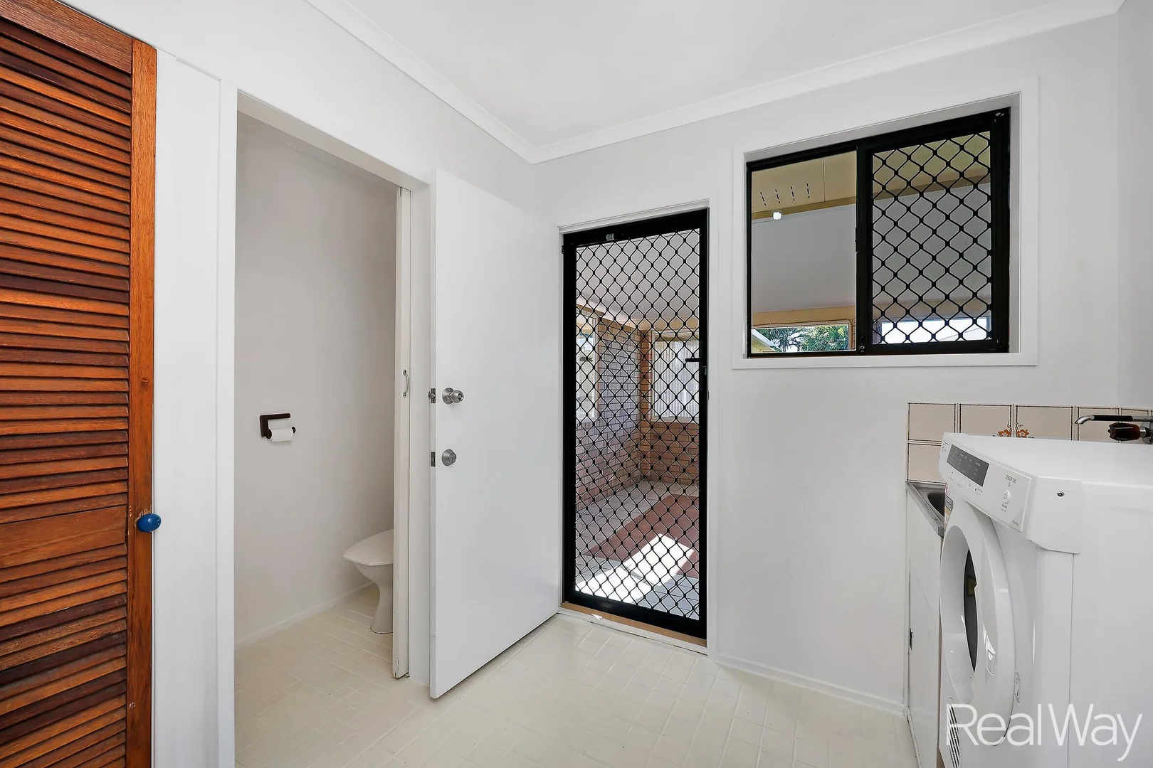 Additional image 16 of 19 Brady Street, Avenell Heights QLD 4670