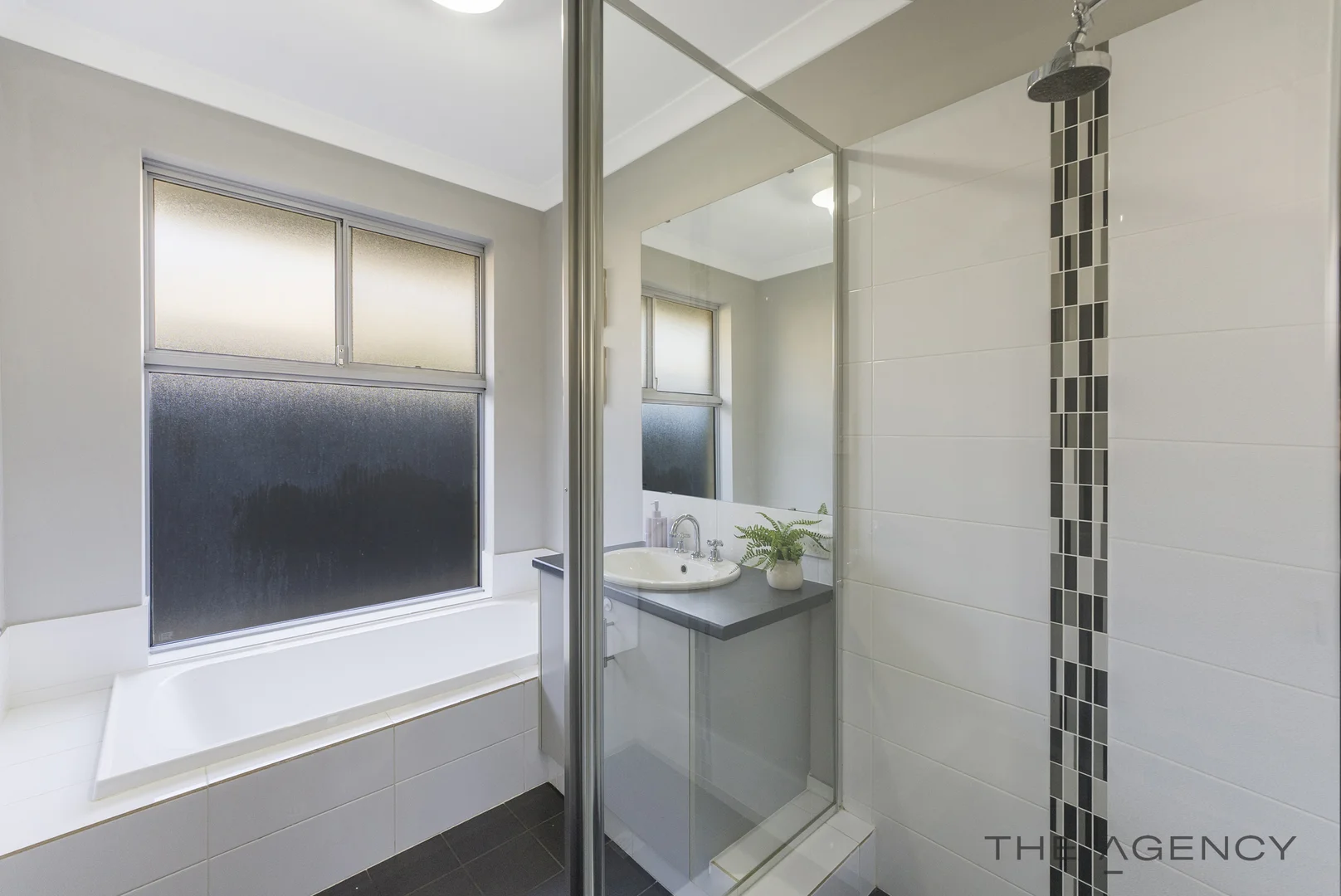 Additional image 9 of 269 Lake Valley Drive, Lakelands WA 6180