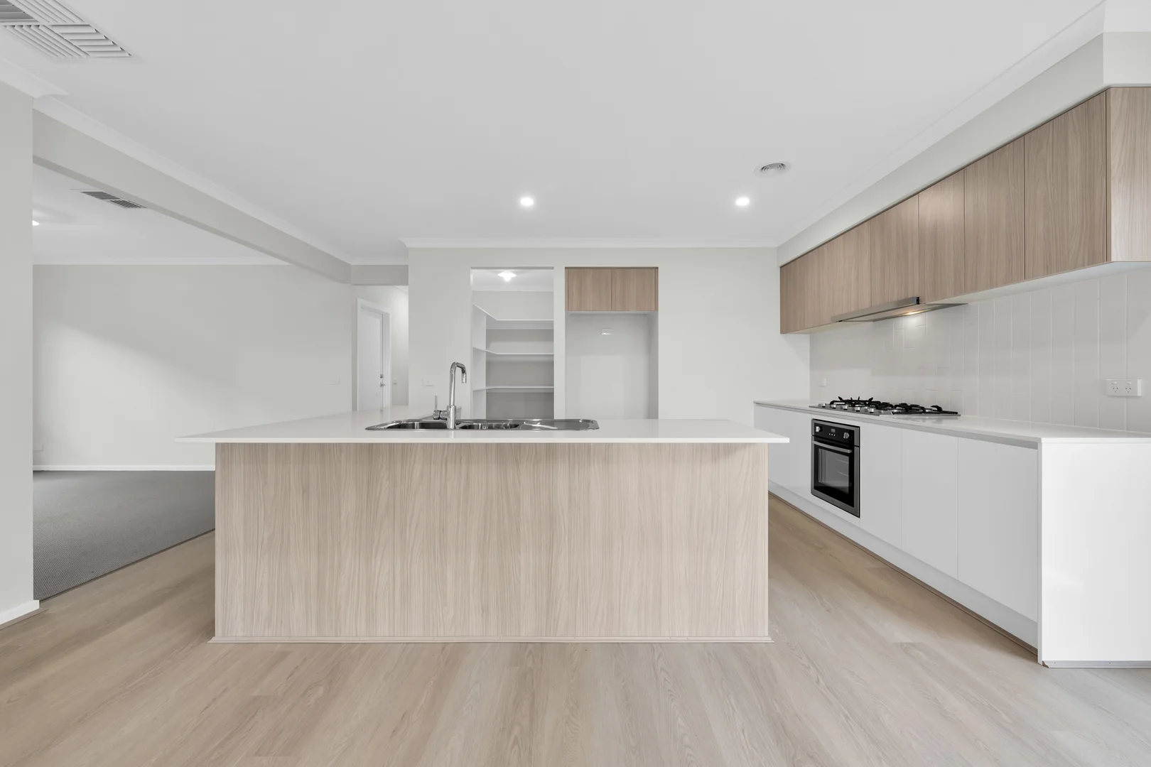 Additional image 5 of 20 Birmingham Road, Cranbourne East VIC 3977