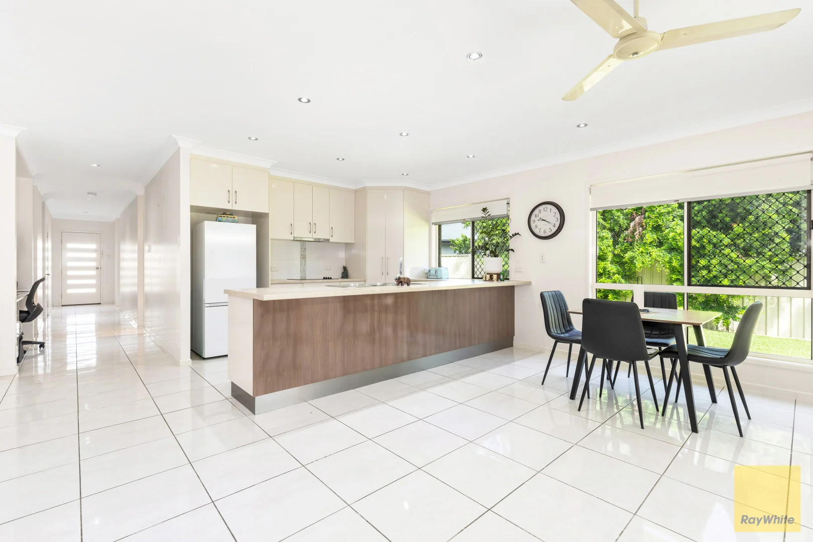 Additional image 3 of 9 Canterbury Road, Emerald QLD 4720