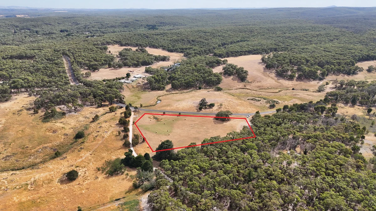 Additional image 8 of 21B - E\PP2388 Staffordshire reef Road, Newtown VIC 3351