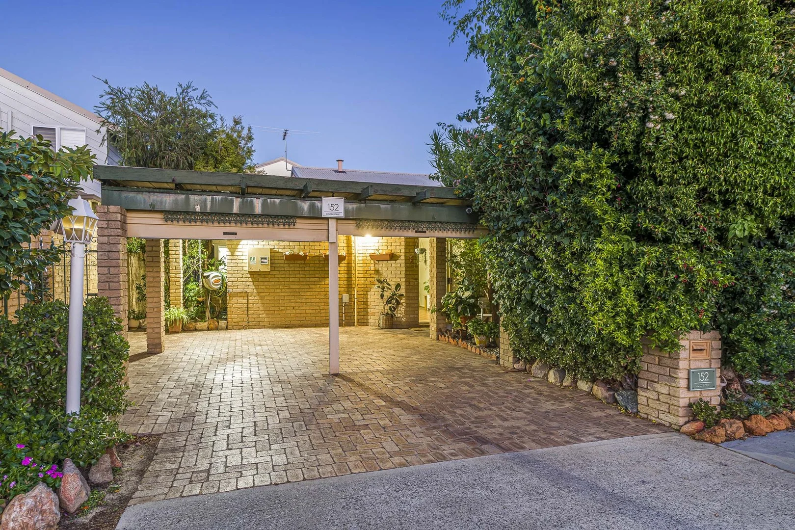 152 Coode Street, Como WA 6152