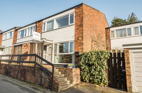 Lingwood Walk, Bassett, Southampton, Hampshire SO16