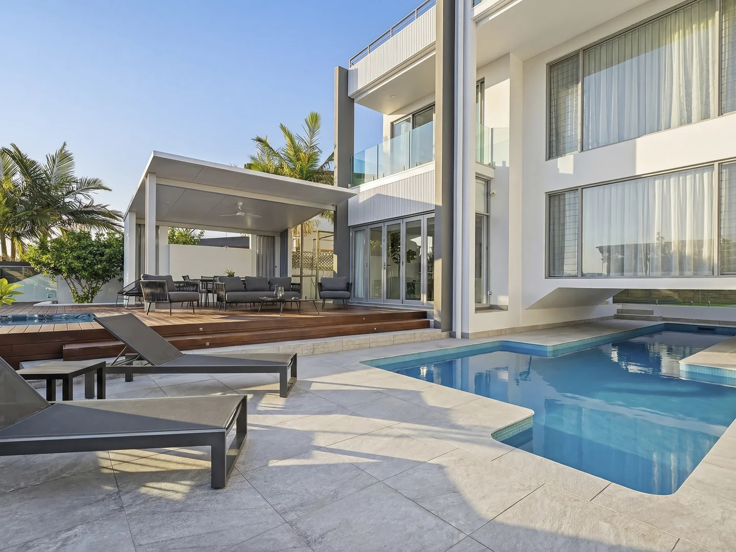 Additional image 4 of 19 Knightsbridge Parade East, Sovereign Islands QLD 4216