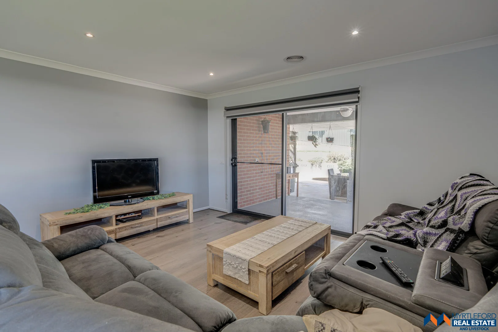 Additional image 19 of 4 Washington Parade, Myrtleford VIC 3737