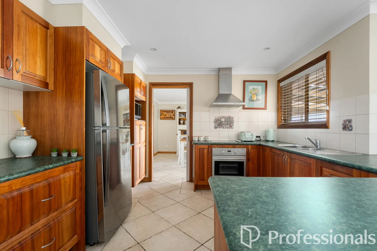 17 Cypress Crescent, Kelso NSW 2795 photo 4