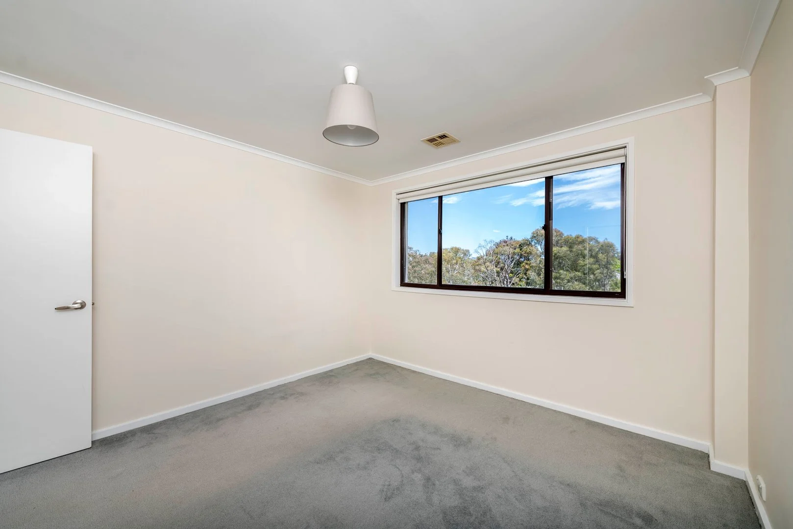 Additional image 18 of 7 Courtice Close, Fadden ACT 2904