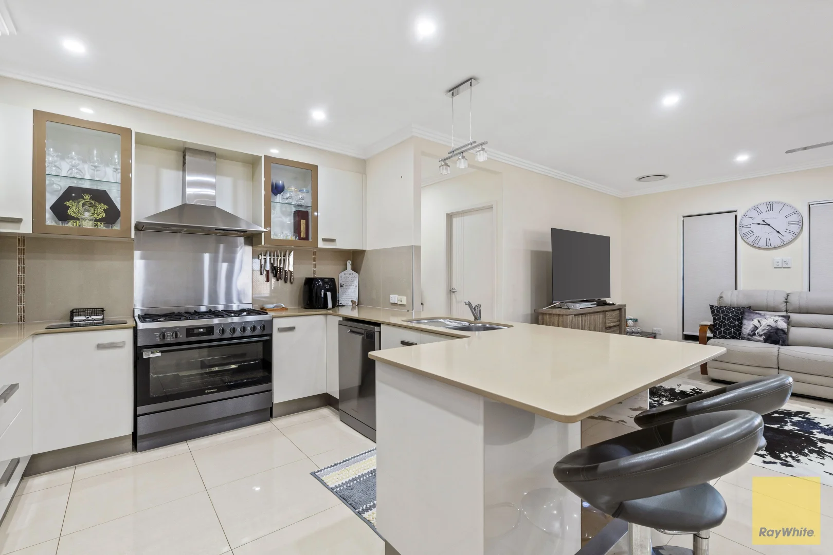 Additional image 3 of 18 Berthun Street, Emerald QLD 4720