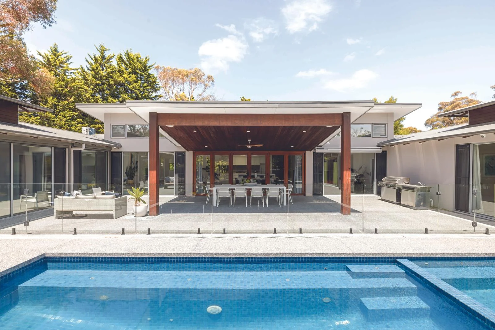 1 Cameron Way, Mount Eliza VIC 3930