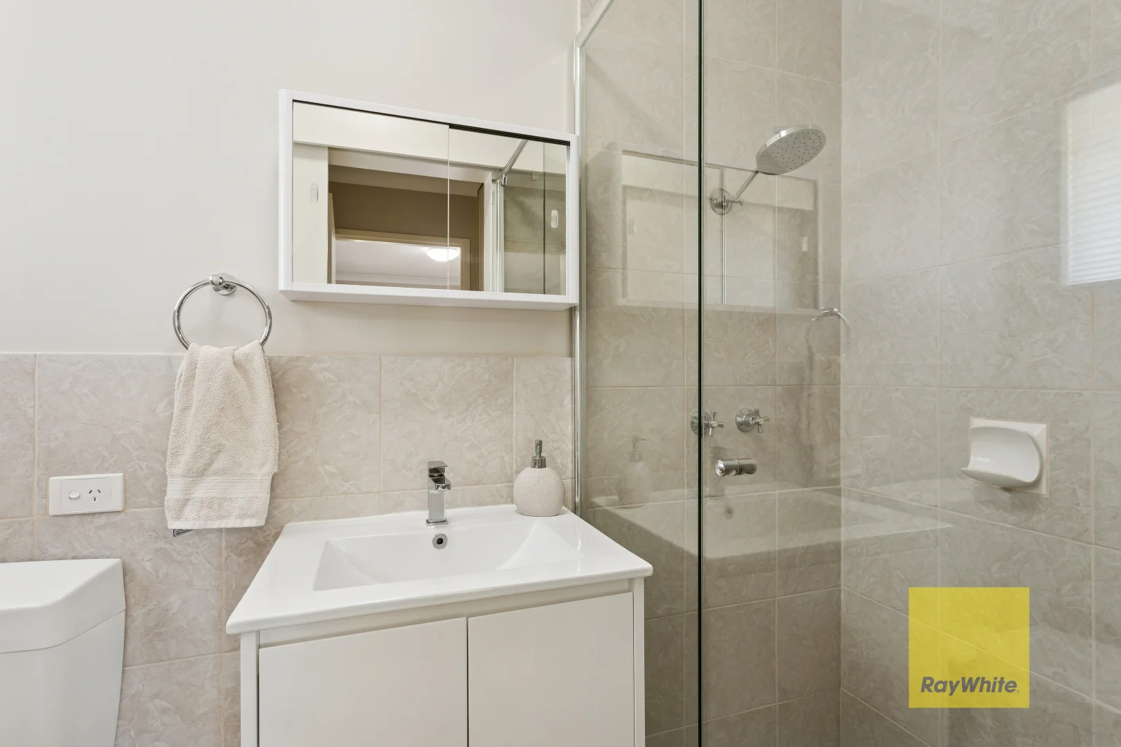 Additional image 16 of 43 Coral Road, Kalamunda WA 6076