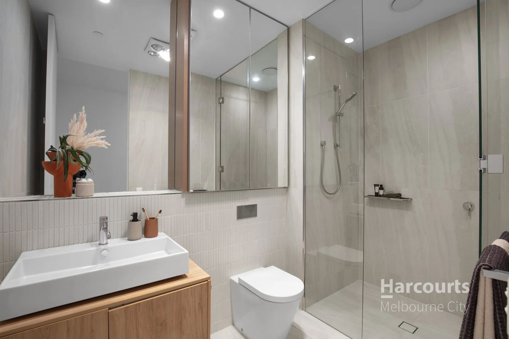 Additional image 10 of 7001/160 Victoria Street, Carlton VIC 3053
