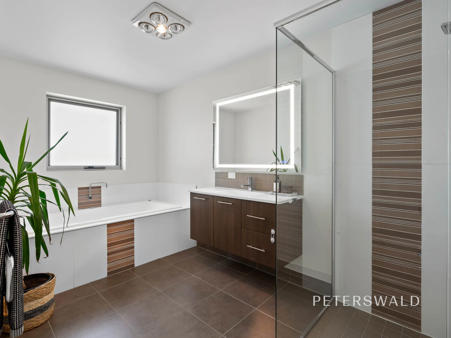 Additional image 17 of 14 Sunways Avenue, Seven Mile Beach TAS 7170