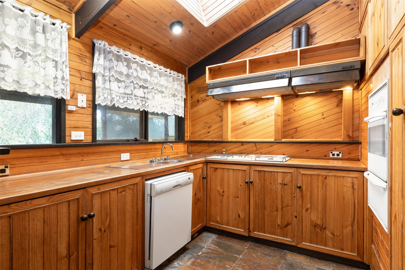 Additional image 5 of 2 Lowan Court, Frankston VIC 3199